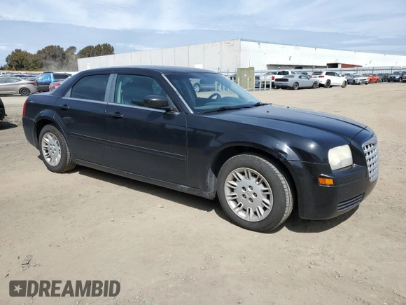 2006 Chrysler 300 with VIN 2C3KA43R26H127154, listed as a Copart auction lot 50207525 with 199,828 mi miles and Clean Title. Bid and sale history available at carsss.com. Image 4.
