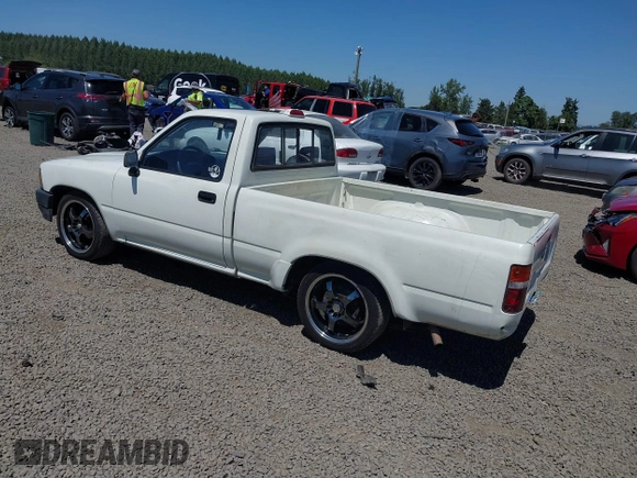 1994 Toyota Pickup with VIN 4TARN81A4RZ246357, listed as a IAAI auction lot 42664261 with 218,034 mi miles and . Bid and sale history available at DreamBid. Image 3.