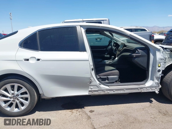 2023 Toyota Camry LE z VIN 4T1C11AK3PU182386, wystawiony jako IAAI lot #42118553 z przebiegiem 38 705 mil mil oraz . Historia ofert i sprzedaży dostępna na DreamBid. Obrazek 14.