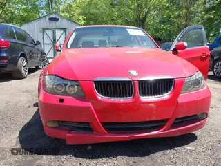 2006 BMW 3 Series 325i with VIN WBAVB17526NK41395, listed as a IAAI auction lot 42122401 with 159,141 mi miles. Bid and sale history available at carsss.com. Image 6.