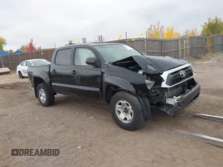 2015 Toyota Tacoma with VIN 3TMLU4EN4FM195717, listed as a IAAI auction lot 40678238 with 179,266 mi miles. Bid and sale history available at carsss.com. Image 1.