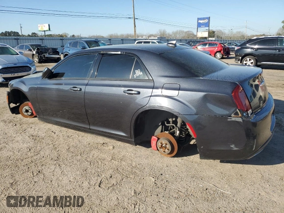 2015 Chrysler 300 with VIN 2C3CCABG4FH853479, listed as a Copart auction lot 48600135 with 207,327 mi miles and Clean Title. Bid and sale history available at carsss.com. Image 2.