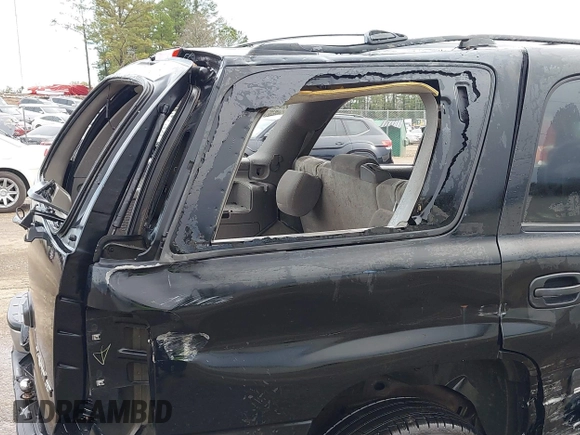 2004 Chevrolet Tahoe LS с VIN 1GNEC13V74R109431, выставлен на аукционе IAAI как лот 41851199 с пробегом 360 517 миль миль и . История ставок и продаж доступна на DreamBid. Изображение 19.