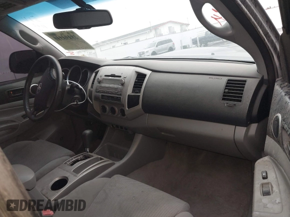 2011 Toyota Tacoma PreRunner with VIN 3TMJU4GN0BM119829, listed as a IAAI auction lot 40896155 with 121,860 mi miles and . Bid and sale history available at DreamBid. Image 5.