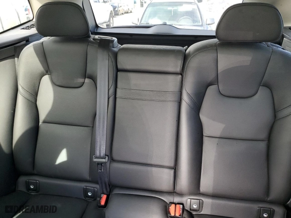 2018 Volvo XC60 Momentum with VIN YV4A22RK9J1093169, listed as a Copart auction lot 48784125 with 42,598 mi miles and Salvage Title. Bid and sale history available at carsss.com. Image 10.