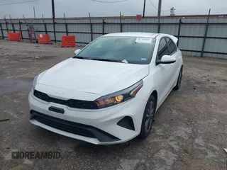2024 Kia Forte LXS with VIN 3KPF24AD0RE810665, listed as a IAAI auction lot 41706082 with 40,315 mi miles. Bid and sale history available at carsss.com. Image 17.