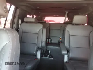 2023 Chevrolet Suburban z VIN 1GNSKDKL5PR286474, wystawiony jako Copart lot #55678915 z przebiegiem 96 049 mil mil oraz Szkoda całkowita • Salvage title. Historia ofert i sprzedaży dostępna na DreamBid. Obrazek 10.