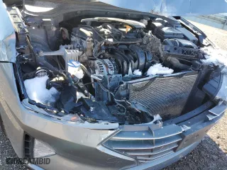 2019 Hyundai Elantra SE with VIN KMHD74LF0KU795420, listed as a Copart auction lot 49556625 with 86,158 mi miles and Salvage Title. Bid and sale history available at carsss.com. Image 13.