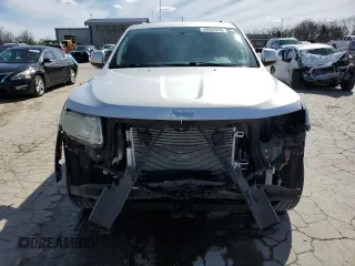 2011 Jeep Grand Cherokee Laredo with VIN 1J4RS4GG5BC646688, listed as a Copart auction lot 49834445 with 122,101 mi miles and Salvage Title. Bid and sale history available at DreamBid. Image 5.