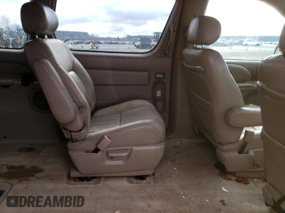 2000 Toyota Sienna LE with VIN 4T3ZF13C7YU235777, listed as a Copart auction lot 43792734 with 223,722 mi miles and Salvage Title. Bid and sale history available at carsss.com. Image 12.