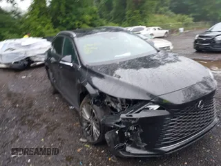 2023 Lexus RX 350 z VIN 2T2BAMCA9PC014394, wystawiony jako IAAI lot #42510351 z przebiegiem 17 466 mil mil oraz . Historia ofert i sprzedaży dostępna na DreamBid. Obrazek 13.