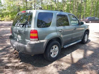 2007 Ford Escape XLS with VIN 1FMCU92ZX7KA59665, listed as a IAAI auction lot 42124248 with 169,211 mi miles and . Bid and sale history available at DreamBid. Image 4.