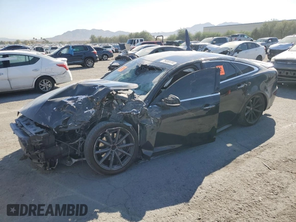 2015 Jaguar XJ z VIN SAJWA1CZ9F8V86796, wystawiony jako Copart lot #76458134 z przebiegiem Nie podano mil oraz Szkoda całkowita • Salvage title. Historia ofert i sprzedaży dostępna na DreamBid. Obrazek 1.