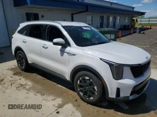 2024 Kia Sorento S z VIN 5XYRL4JC4RG287168, wystawiony jako Copart lot #58408125 z przebiegiem 36 177 mil mil oraz Czysty tytuł • Clean title. Historia ofert i sprzedaży dostępna na DreamBid. Obrazek 4.