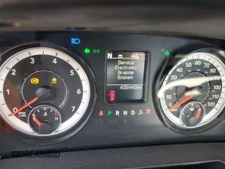 2021 Ram 1500 Tradesman z VIN 3C6JR7AG6MG686164, wystawiony jako Copart lot #88772315 z przebiegiem 432 442 mil mil oraz Nie do naprawy • Non repairable. Historia ofert i sprzedaży dostępna na DreamBid. Obrazek 9.
