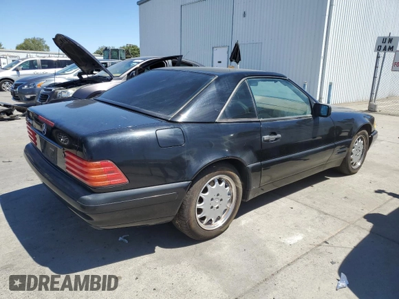 1998 Mercedes-Benz SL 500 with VIN WDBFA67F2WF160146, listed as a Copart auction lot 65653315 with 171,953 mi miles and Clean title. Bid and sale history available at DreamBid. Image 3.