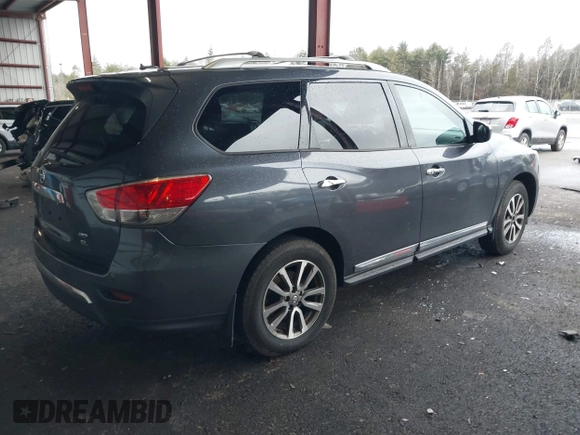 2013 Nissan Pathfinder SV with VIN 5N1AR2MM8DC670849, listed as a IAAI auction lot 41092668 with 193,319 mi miles. Bid and sale history available at carsss.com. Image 4.