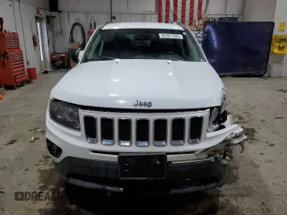 2016 Jeep Compass Sport z VIN 1C4NJDBB7GD635924, wystawiony jako Copart lot #43781395 z przebiegiem 118 097 mil mil oraz Szkoda całkowita • Salvage title. Historia ofert i sprzedaży dostępna na DreamBid. Obrazek 5.