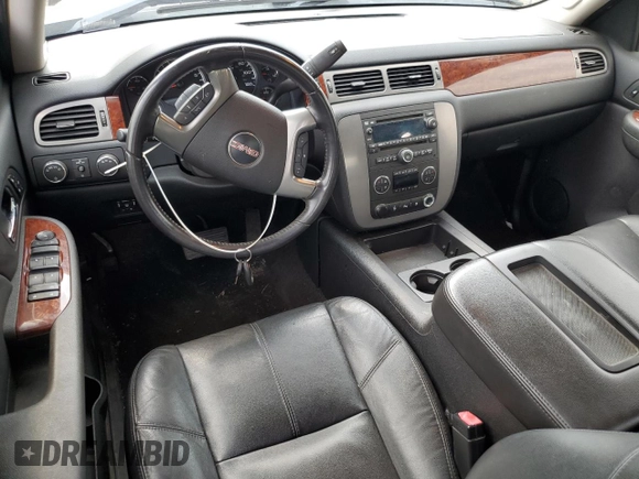 2009 GMC Sierra 2500HD Work Truck z VIN 1GTHK43K89F118521, wystawiony jako Copart lot #60003205 z przebiegiem 63 571 mil mil oraz Szkoda całkowita • Salvage title. Historia ofert i sprzedaży dostępna na DreamBid. Obrazek 8.