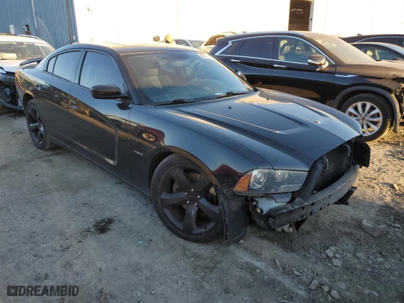 2014 Dodge Charger RT Plus with VIN 2C3CDXCT7EH113595, listed as a Copart auction lot 88132025 with 172,752 mi miles and Salvage Title. Bid and sale history available at carsss.com. Image 4.