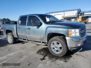 2012 Chevrolet Silverado 1500 LT with VIN 1GCPKSE78CF139644, listed as a Copart auction lot 88335175 with 267,153 mi miles and Salvage Title. Bid and sale history available at carsss.com. Image 4.