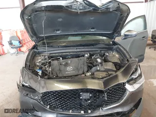 2022 Mazda CX-30 2.5 S Preferred Package with VIN 3MVDMBCL3NM422029, listed as a IAAI auction lot 41232492 with 33,648 mi miles. Bid and sale history available at carsss.com. Image 10.