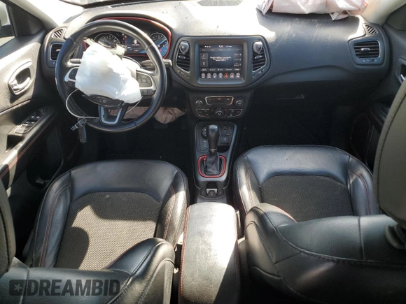 2020 Jeep Compass Trailhawk z VIN 3C4NJDDB9LT106573, wystawiony jako Copart lot #47480195 z przebiegiem 87 935 mil mil oraz Nie do naprawy • Non repairable. Historia ofert i sprzedaży dostępna na DreamBid. Obrazek 8.