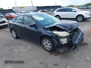 2012 Ford Focus SE с VIN 1FAHP3F26CL157551, выставлен на аукционе IAAI как лот 42697232 с пробегом 135 024 миль миль и . История ставок и продаж доступна на DreamBid. Изображение 1.