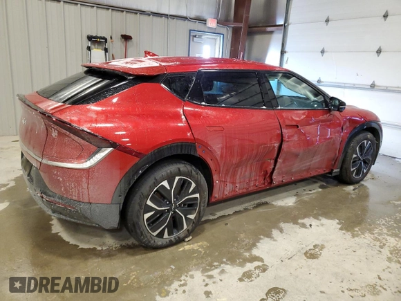 2024 Kia EV6 Light Long Range with VIN KNDC3DLCXR5168374, listed as a Copart auction lot 88221655 with 3,813 mi miles and Salvage Title. Bid and sale history available at carsss.com. Image 3.