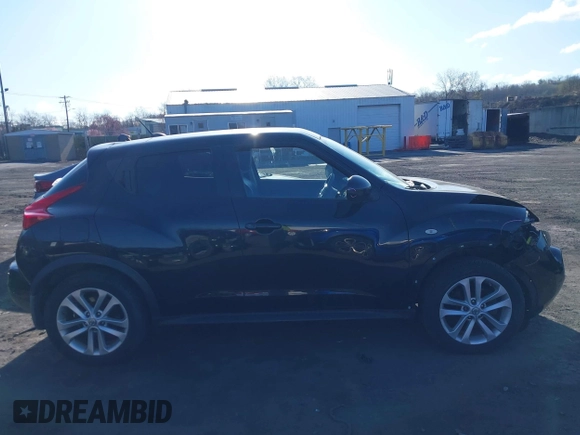 2011 Nissan Juke SL with VIN JN8AF5MV6BT020992, listed as a IAAI auction lot 42061359 with 77,242 mi miles. Bid and sale history available at carsss.com. Image 13.