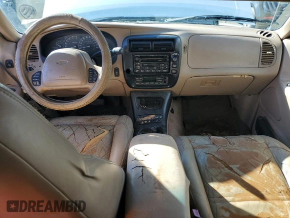 2000 Ford Explorer Eddie Bauer с VIN 1FMDU64EXYZA33959, выставлен на аукционе Copart как лот 80703974 с пробегом 181 523 миль миль и Списание • Salvage title. История ставок и продаж доступна на DreamBid. Изображение 8.