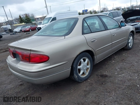 2003 Buick Regal LS with VIN 2G4WB52K731269004, listed as a IAAI auction lot 41876550 with 188,667 mi miles. Bid and sale history available at carsss.com. Image 4.
