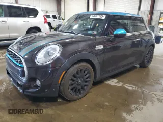 2015 MINI Hardtop S z VIN WMWXP7C5XF2A35331, wystawiony jako Copart lot #54655125 z przebiegiem 54 796 mil mil oraz Szkoda całkowita • Salvage title. Historia ofert i sprzedaży dostępna na DreamBid. Obrazek 1.