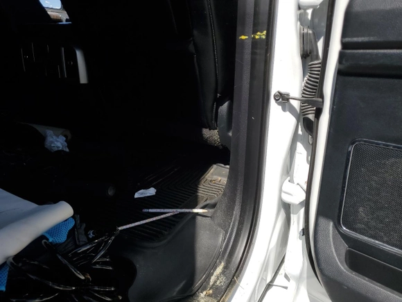 2018 Ford Super Duty F-250 SRW XL with VIN 1FT7W2BT6JEB95882, listed as a Copart auction lot 75690644 with 0 mi miles and Non Repairable. Bid and sale history available at carsss.com. Image 12.