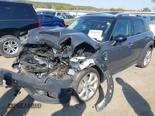2019 MINI Countryman Cooper S с VIN WMZYT3C55K3E97201, выставлен на аукционе IAAI как лот 40550228 с пробегом Не указан миль и . История ставок и продаж доступна на DreamBid. Изображение 17.