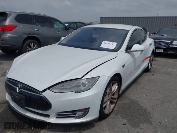 2016 Tesla Model S 90D with VIN 5YJSA1E40GF123543, listed as a IAAI auction lot 42111603 with 126,445 mi miles and . Bid and sale history available at DreamBid. Image 6.
