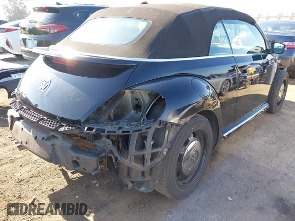2013 Volkswagen Beetle 50s Edition with VIN 3VW5P7AT5DM829195, listed as a IAAI auction lot 42225948 with 87,202 mi miles and . Bid and sale history available at DreamBid. Image 4.