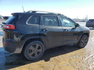 2017 Jeep Cherokee Latitude with VIN 1C4PJMCS3HW563102, listed as a Copart auction lot 46248155 with 104,937 mi miles and Clean Title. Bid and sale history available at DreamBid. Image 3.