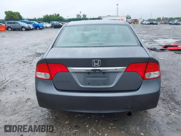 2009 Honda Civic LX z VIN 19XFA16519E011626, wystawiony jako IAAI lot #42252530 z przebiegiem 197 985 mil mil oraz . Historia ofert i sprzedaży dostępna na DreamBid. Obrazek 15.