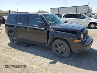 2014 Jeep Patriot Altitude with VIN 1C4NJPBA2ED851122, listed as a Copart auction lot 52588795 with 160,258 mi miles and Salvage Title. Bid and sale history available at DreamBid. Image 4.