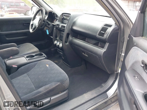 2006 Honda CR-V EX with VIN SHSRD78816U427608, listed as a IAAI auction lot 42094222 with 301,345 mi miles and . Bid and sale history available at carsss.com. Image 5.