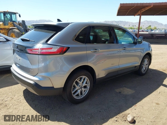 2021 Ford Edge SEL z VIN 2FMPK4J98MBA50772, wystawiony jako IAAI lot #42224052 z przebiegiem 76 061 mil mil oraz . Historia ofert i sprzedaży dostępna na DreamBid. Obrazek 4.