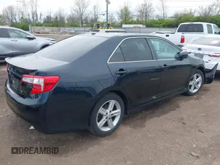 2012 Toyota Camry L with VIN 4T1BF1FK7CU589417, listed as a IAAI auction lot 42060163 with 164,520 mi miles. Bid and sale history available at carsss.com. Image 4.