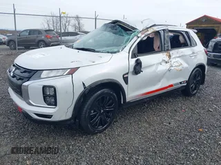 2023 Mitsubishi Outlander ES z VIN JA4ARUAUXPU007733, wystawiony jako IAAI lot #41899000 z przebiegiem 12 612 mil mil oraz . Historia ofert i sprzedaży dostępna na DreamBid. Obrazek 2.
