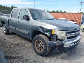 2011 Chevrolet Silverado 1500 LS with VIN 3GCPCREA2BG270115, listed as a IAAI auction lot 41616618 with 324,325 mi miles and . Bid and sale history available at DreamBid. Image 1.