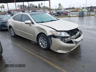 2014 Lexus ES 350 with VIN JTHBK1GG7E2105544, listed as a IAAI auction lot 41731416 with 101,483 mi miles. Bid and sale history available at carsss.com. Image 1.