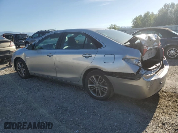 2015 Toyota Camry XLE z VIN 4T1BF1FKXFU100867, wystawiony jako Copart lot #58557775 z przebiegiem 343 934 mil mil oraz Szkoda całkowita • Salvage title. Historia ofert i sprzedaży dostępna na DreamBid. Obrazek 2.