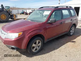 2011 Subaru Forester X z VIN JF2SHABC6BH706457, wystawiony jako IAAI lot #41710066 z przebiegiem 139 404 mil mil oraz . Historia ofert i sprzedaży dostępna na DreamBid. Obrazek 2.