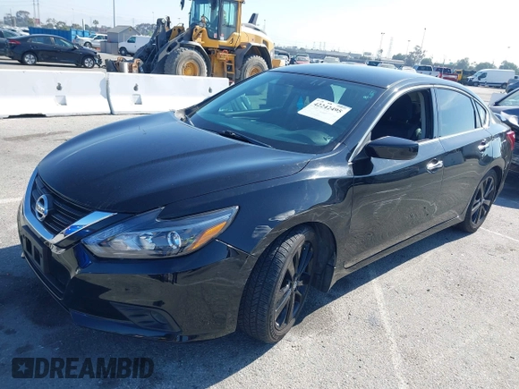 2017 Nissan Altima SL z VIN 1N4AL3AP2HC490191, wystawiony jako IAAI lot #42242495 z przebiegiem 195 261 mil mil oraz . Historia ofert i sprzedaży dostępna na DreamBid. Obrazek 2.