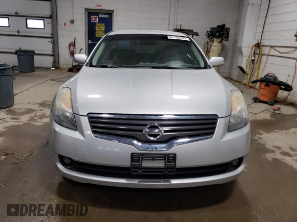 2009 Nissan Altima SL with VIN 1N4AL21E59N557543, listed as a Copart auction lot 53186185 with 132,179 mi miles and Salvage Title. Bid and sale history available at DreamBid. Image 5.